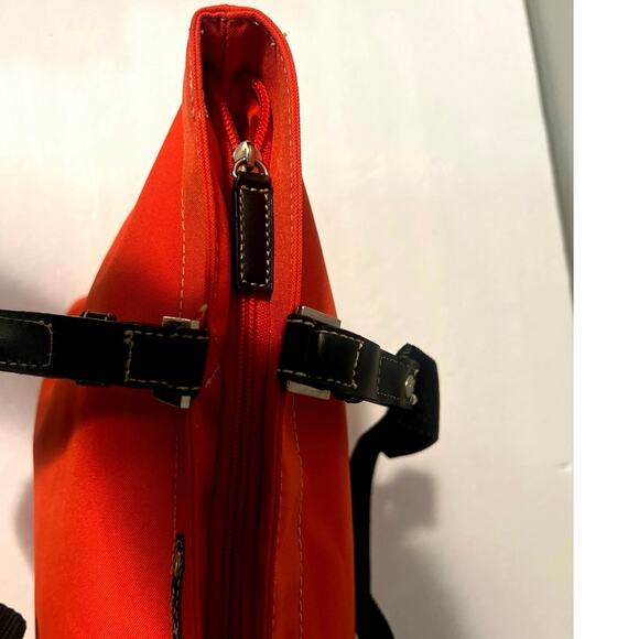 Kenneth Cole Pocketbook/Tote - Impeccable Condition - Picture 11 of 11